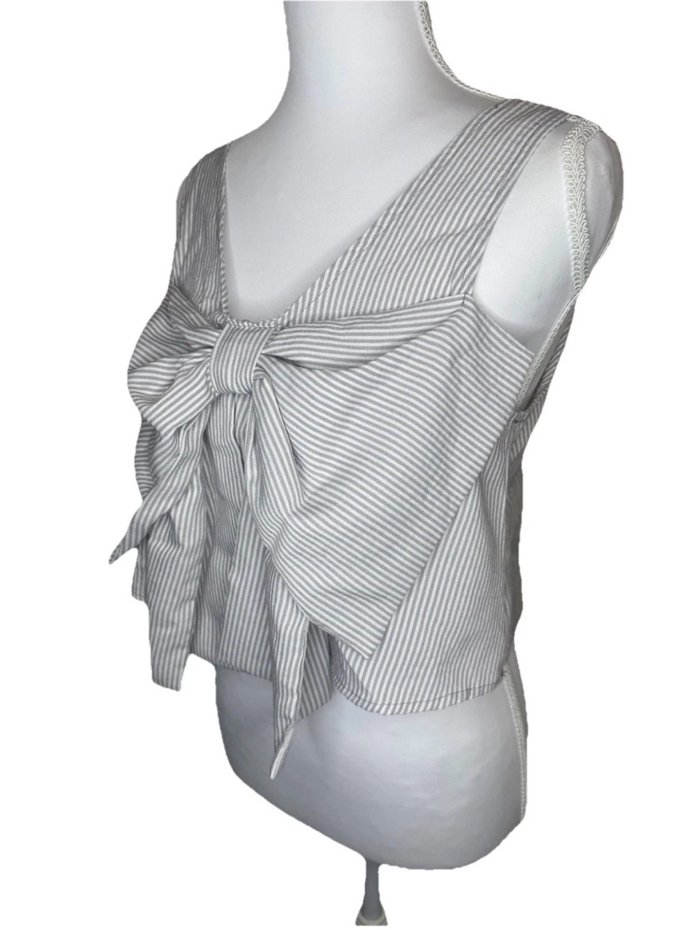 Maronie Gray White Stripe Bow Front Crop Top Size S